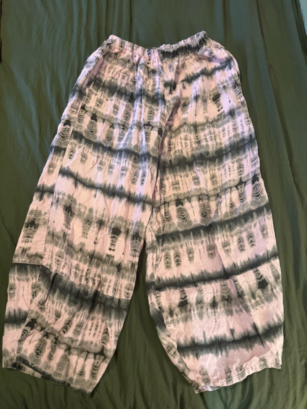 Absolutely Tie-Dye Wide Leg Pants in Pink and Black